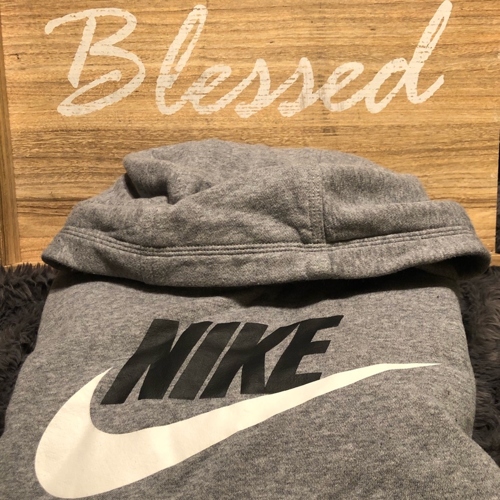 Kids Medium Gray Nike Club Fleece Hoodie